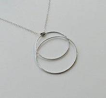 Load image into Gallery viewer, An Entanglement Necklace