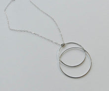 Load image into Gallery viewer, An Entanglement Necklace