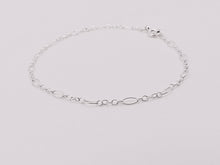 Load image into Gallery viewer, Finespun Chain Bracelet