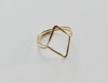 Load image into Gallery viewer, Empty Diamond Ring
