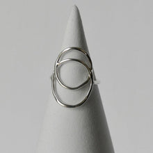 Load image into Gallery viewer, An Entanglement Ring