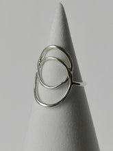 Load image into Gallery viewer, An Entanglement Ring