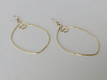 Load image into Gallery viewer, Holiday in Spain Earrings
