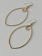 Load image into Gallery viewer, Holiday in Spain Earrings