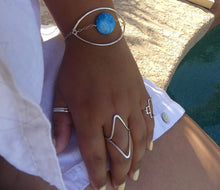 Load image into Gallery viewer, Blue Eyed Bracelet