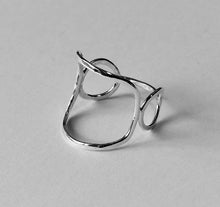 Load image into Gallery viewer, Silver Screen Ring