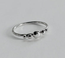 Load image into Gallery viewer, Skipping Stones Ring