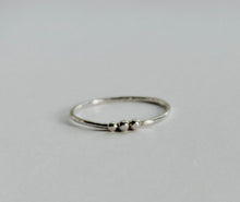 Load image into Gallery viewer, Tiny Pebbles Ring